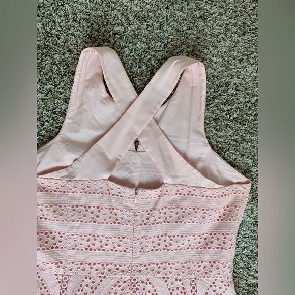 Antonio Melani: beautiful lace dress - Picture 6 of 6